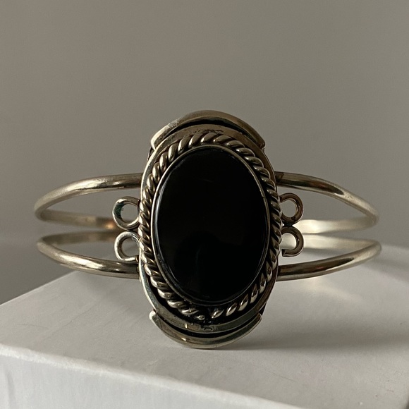 Silver Cuff Bracelet with Black Stone - Native, Unique - Picture 10 of 11